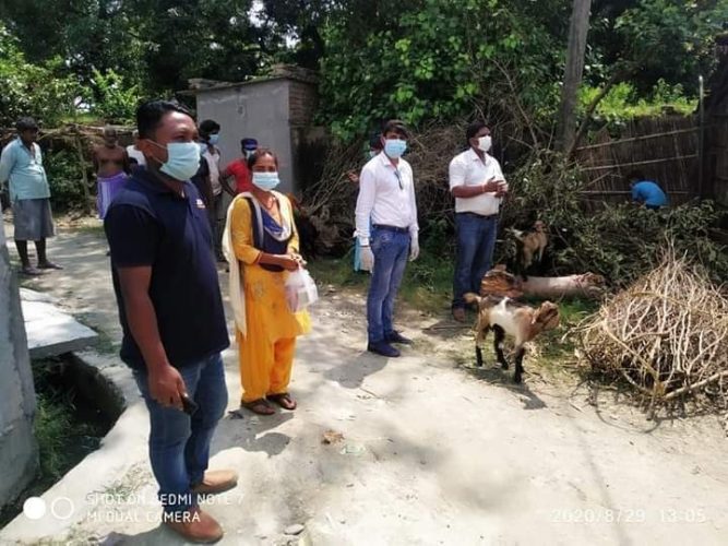 आयुर्वेदिक औषधि बोकेर जनप्रतिनिधि संक्रमितको दैलोमा