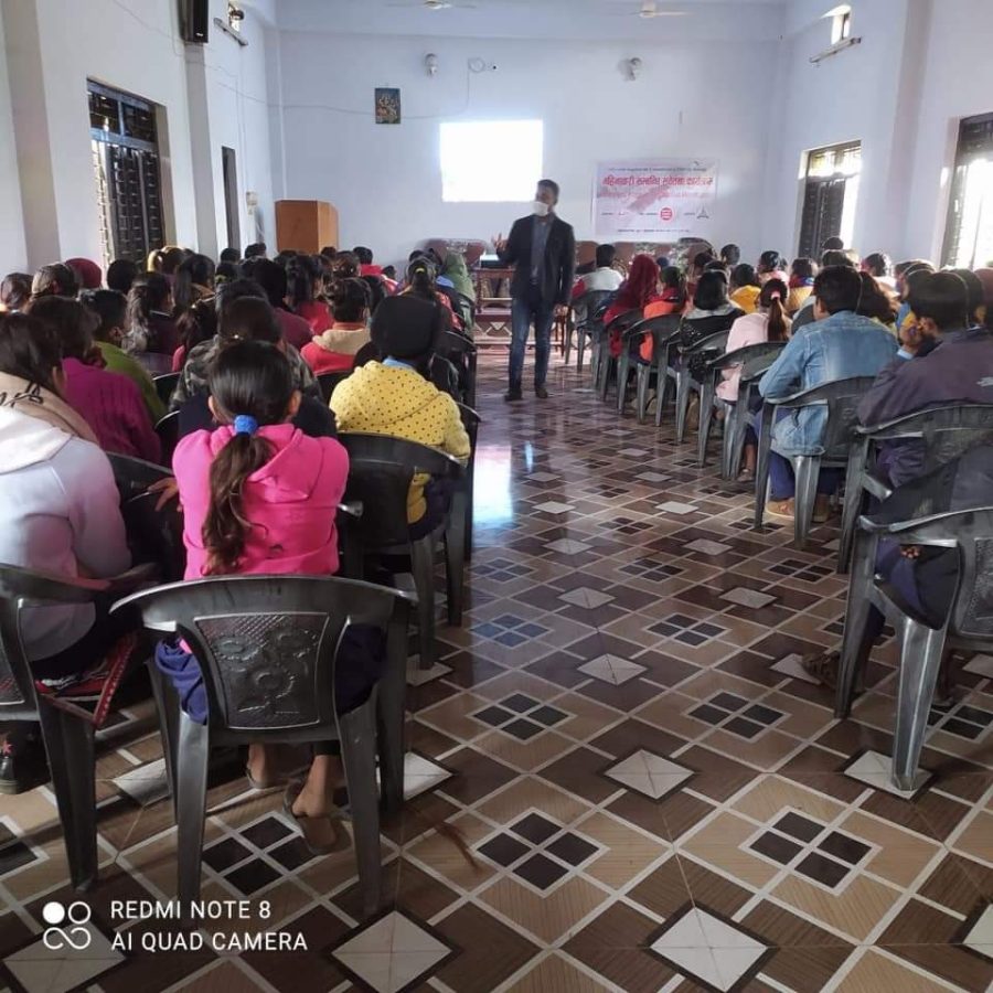 पश्चिम् नवलपरासीमा महिनावारी सम्बन्धि विद्यालय सचेतना अभियान सुरु