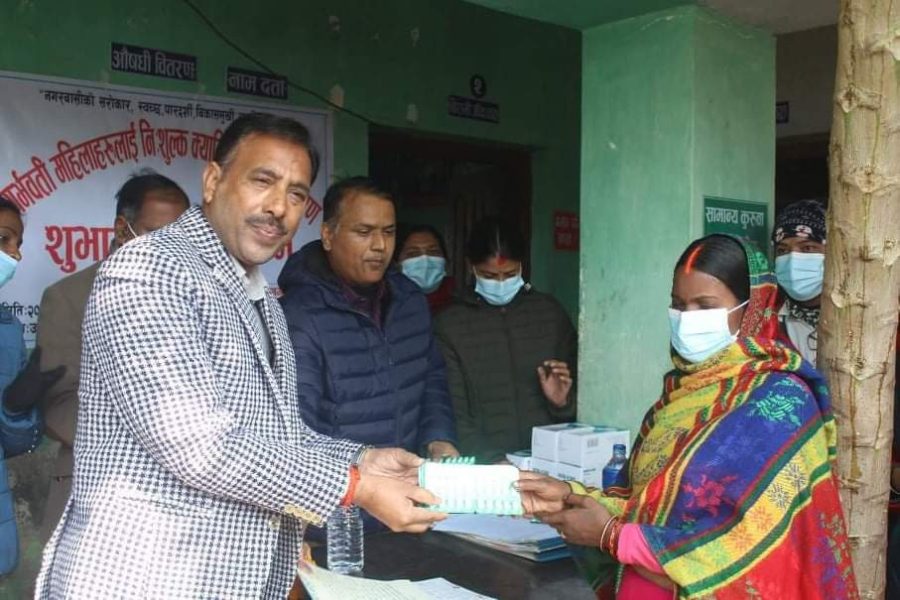 रामग्राम नगरपालिकाद्वारा  गर्भवती महिलाहरुलाई क्यालसियम चक्कि वितरण